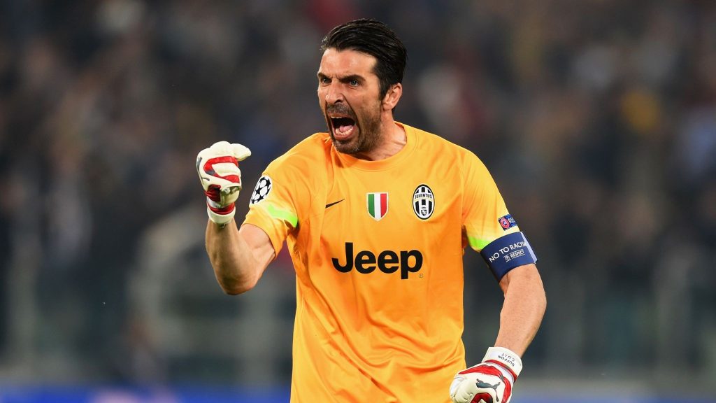 Gianluigi Buffon (Parma) - 70 ล้านปอนด์